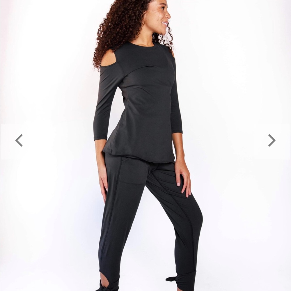NWT Yoga Democracy Black Sunday Jogger